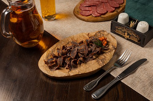 Колбаса сырокопченая из мяса дичи