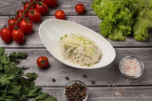 Форшмак из малосольной сельди с яблоком